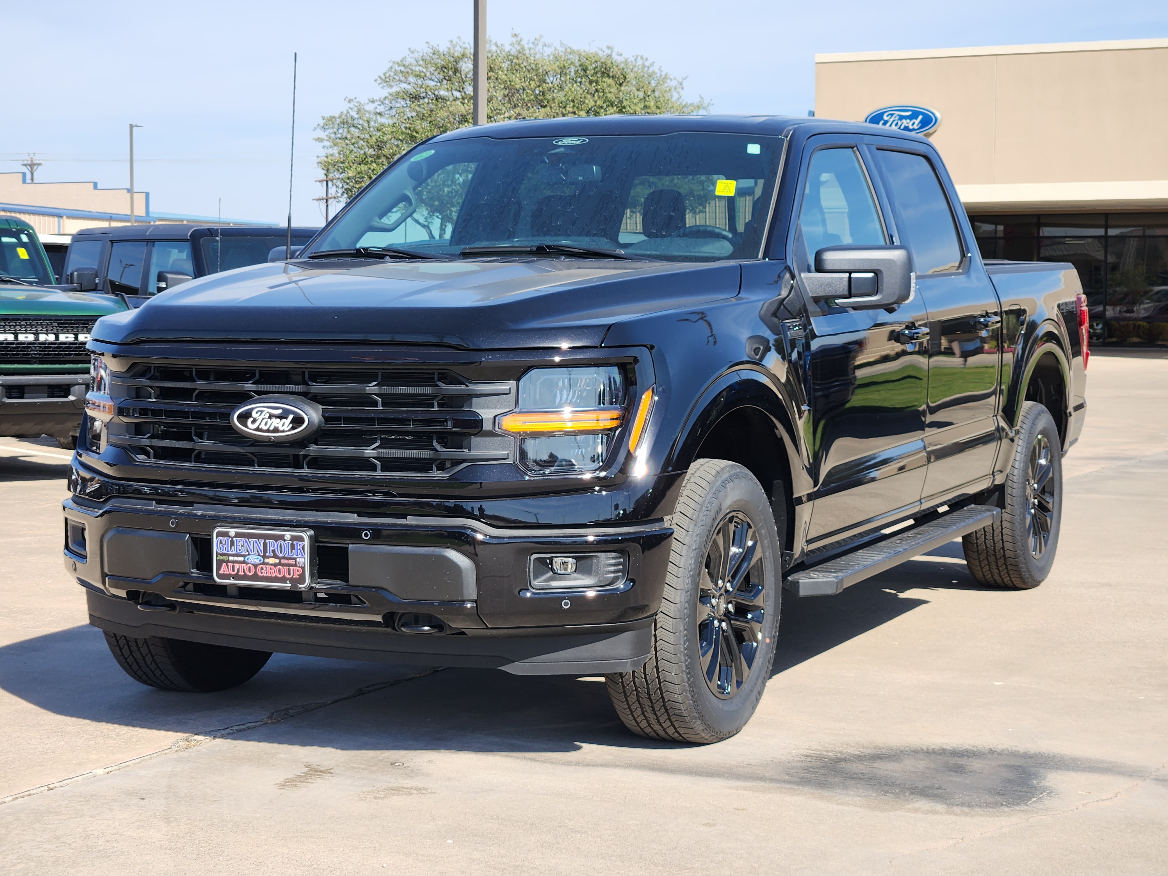 2024 Ford F-150 XLT 2