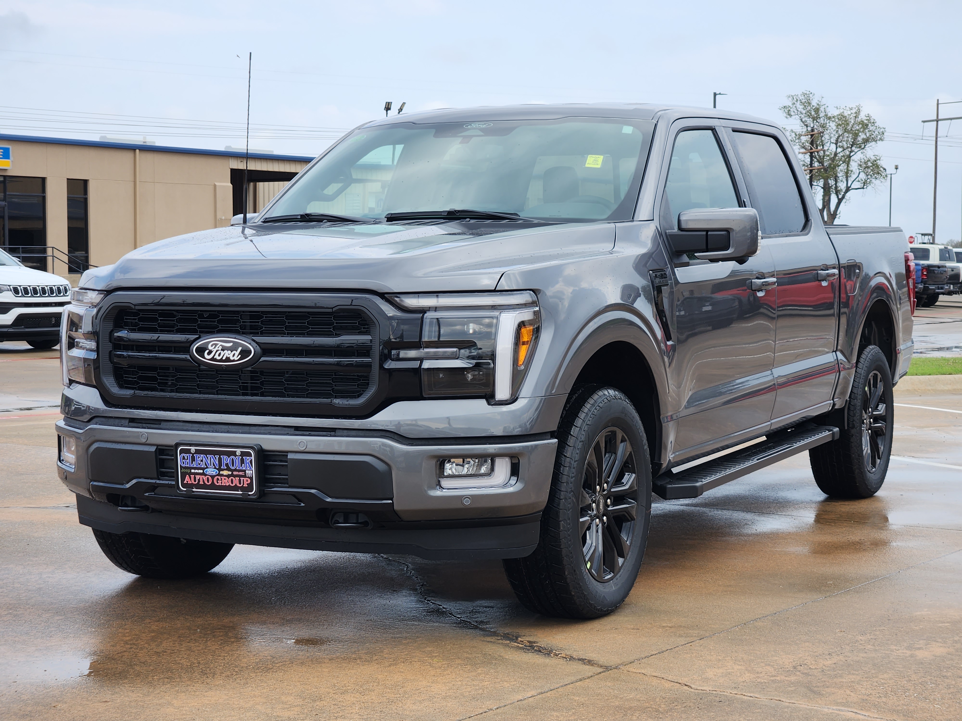 2024 Ford F-150 Lariat 2