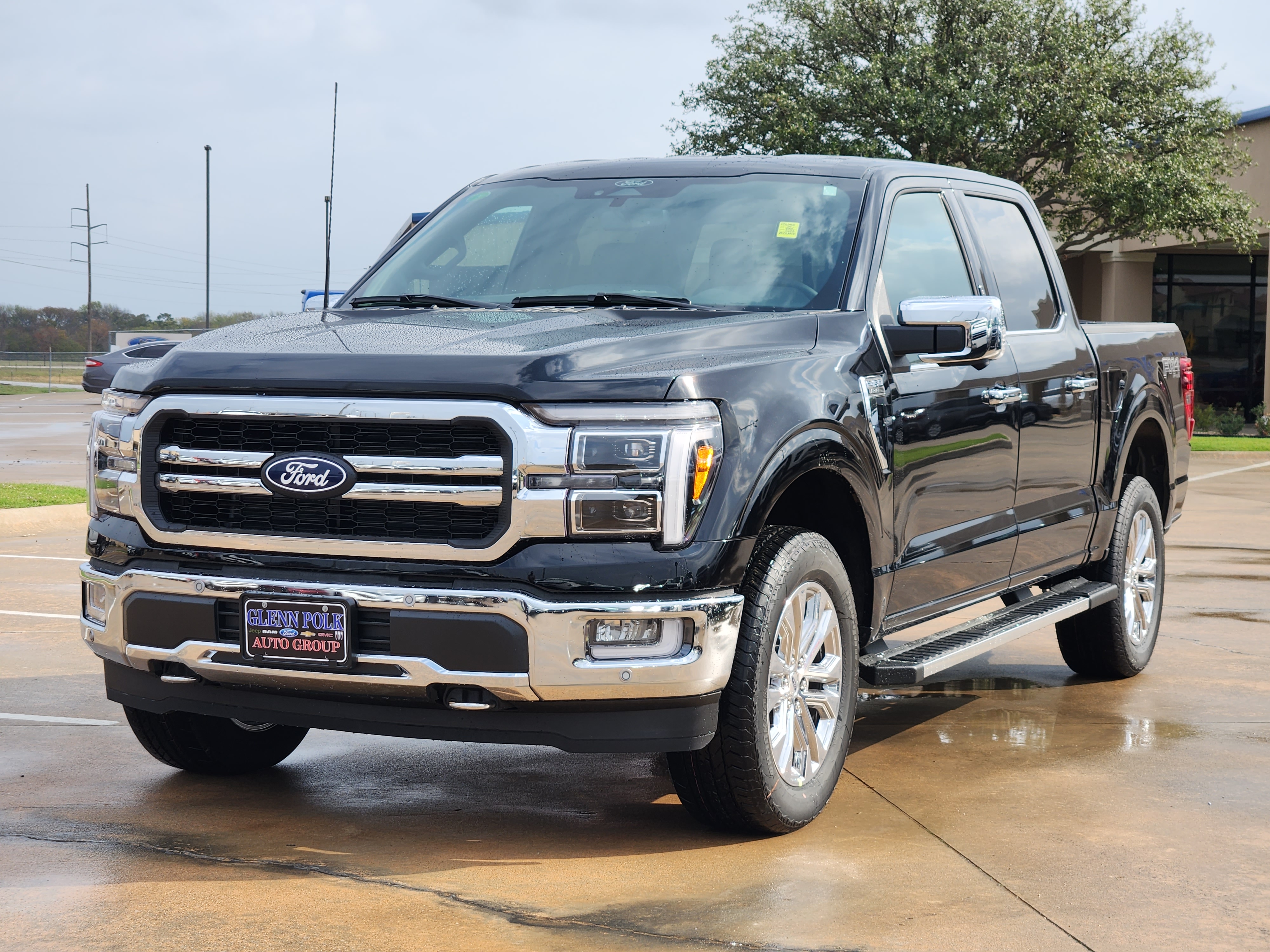 2024 Ford F-150 Lariat 2