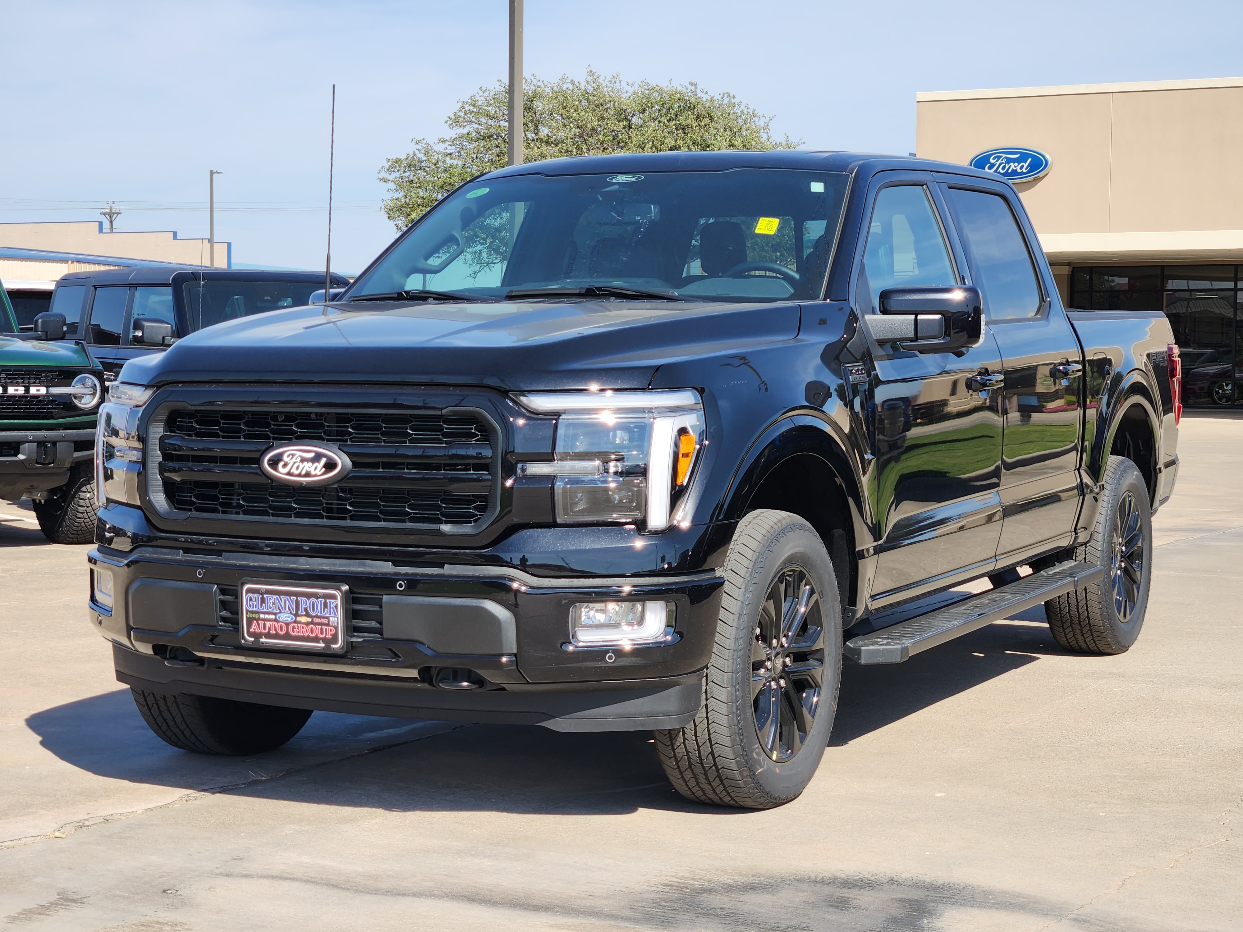 2024 Ford F-150 Lariat 2