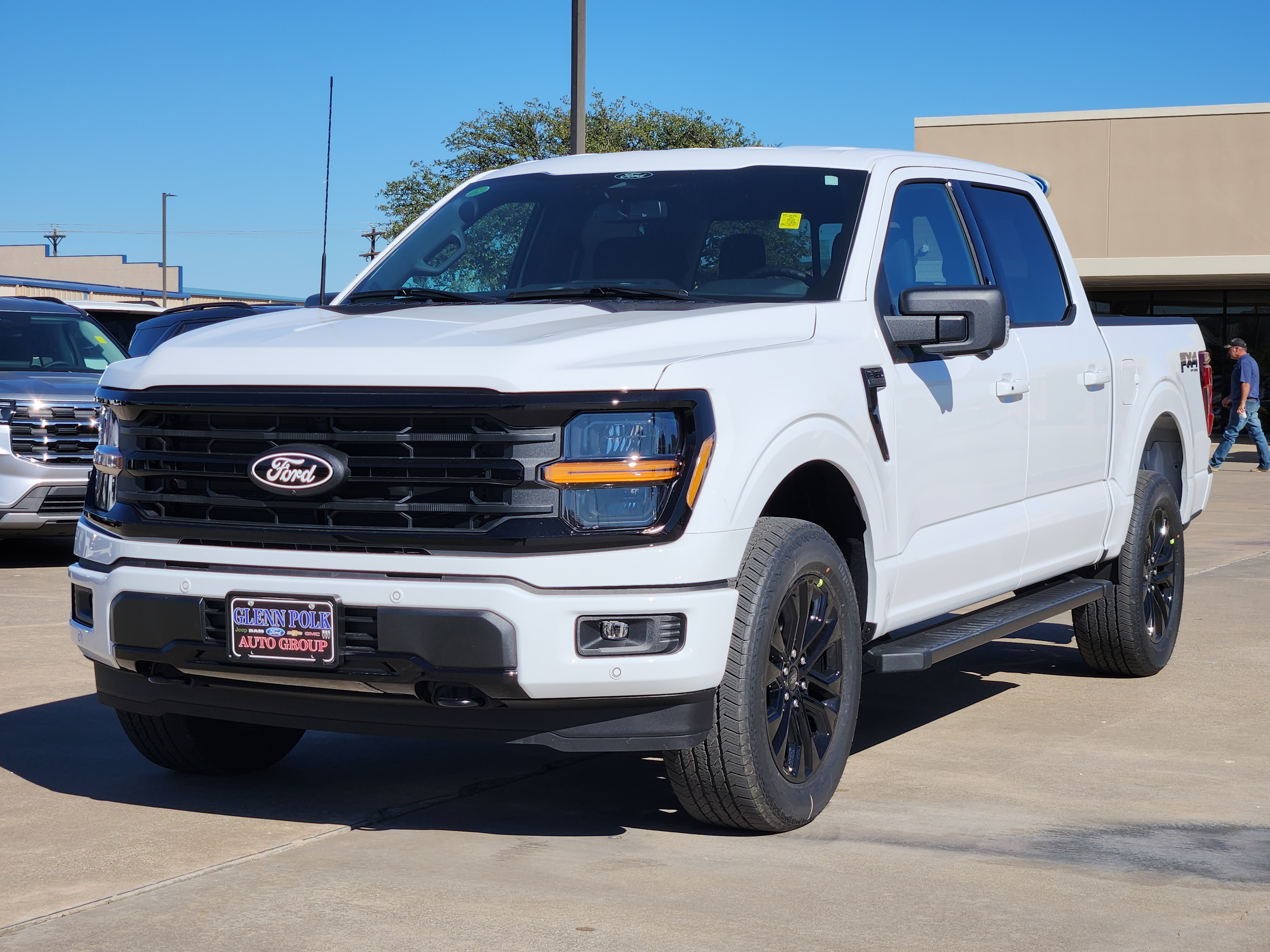 2024 Ford F-150 XLT 2