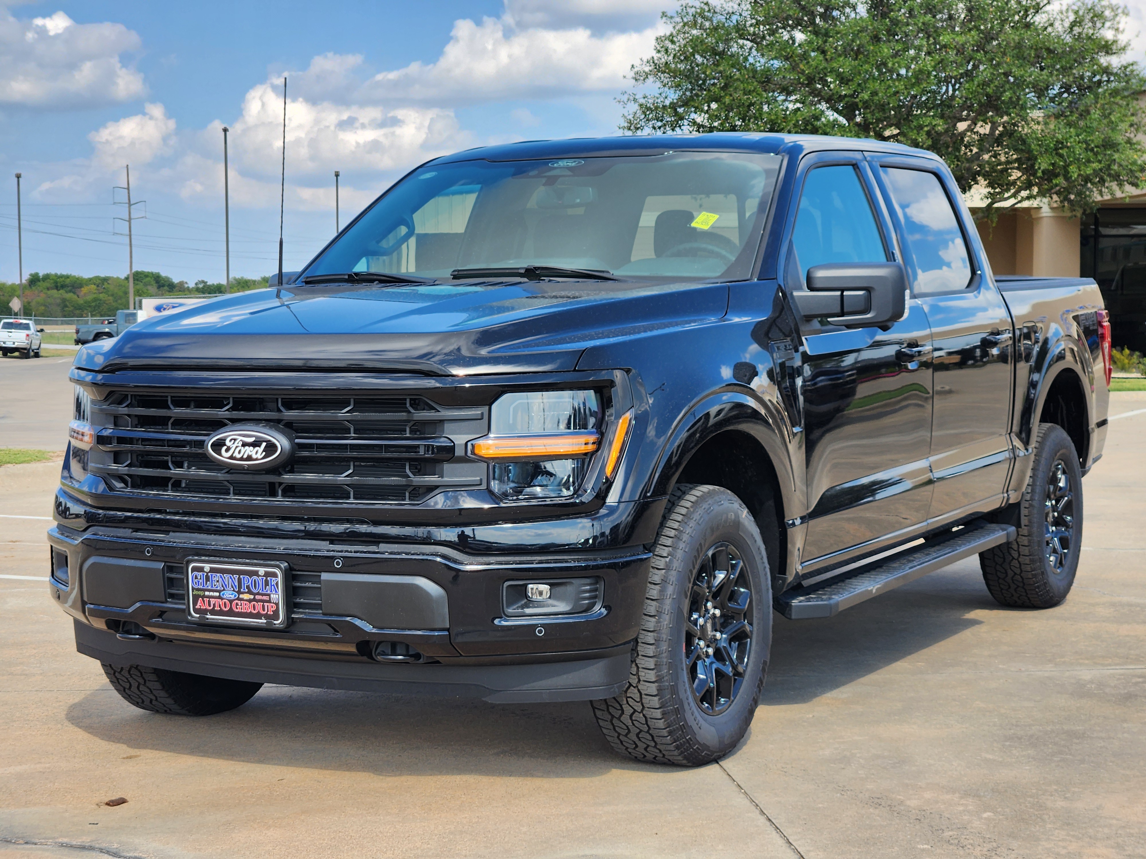 2024 Ford F-150 XLT 2