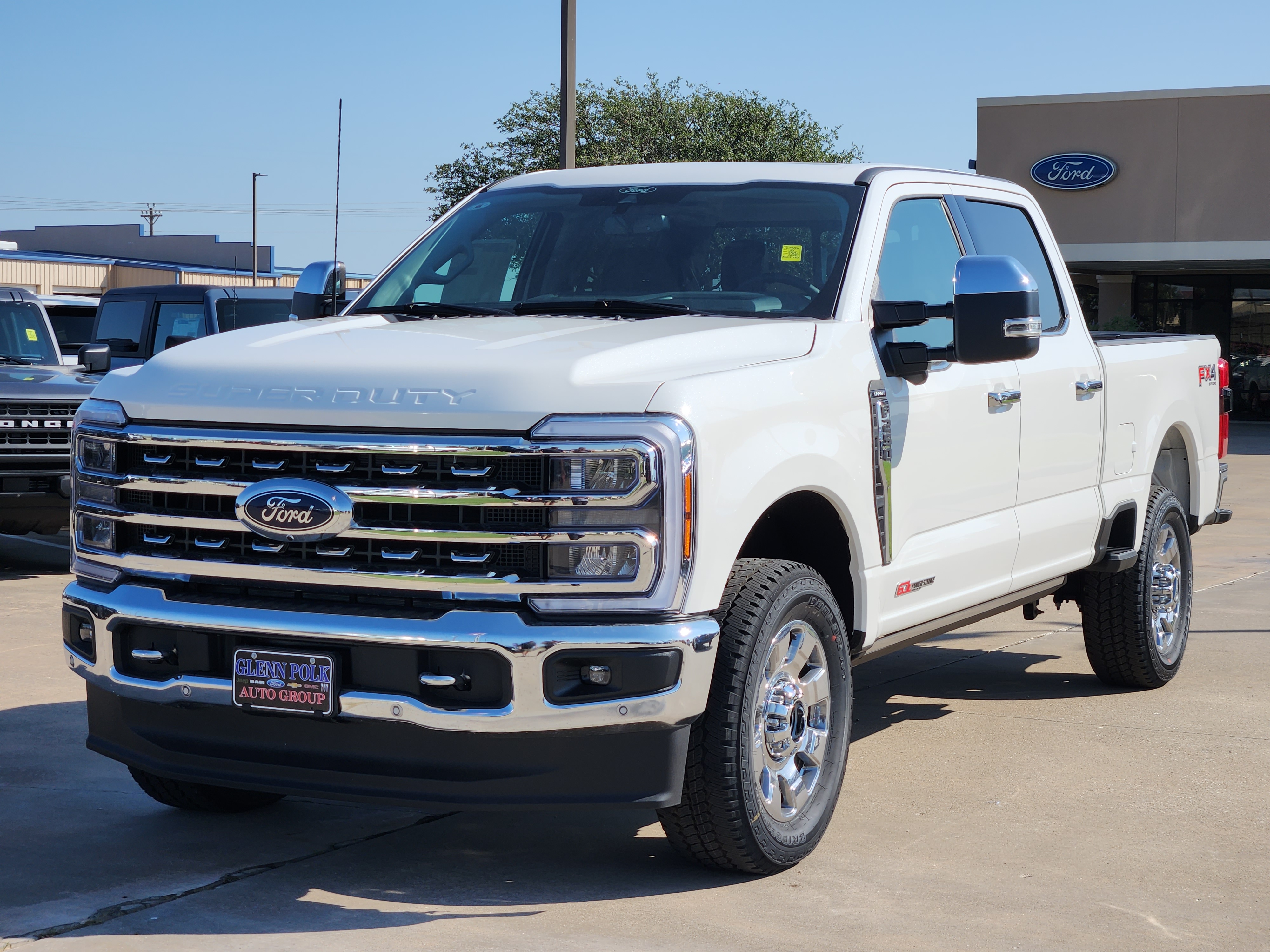 2024 Ford F-250SD Lariat 2