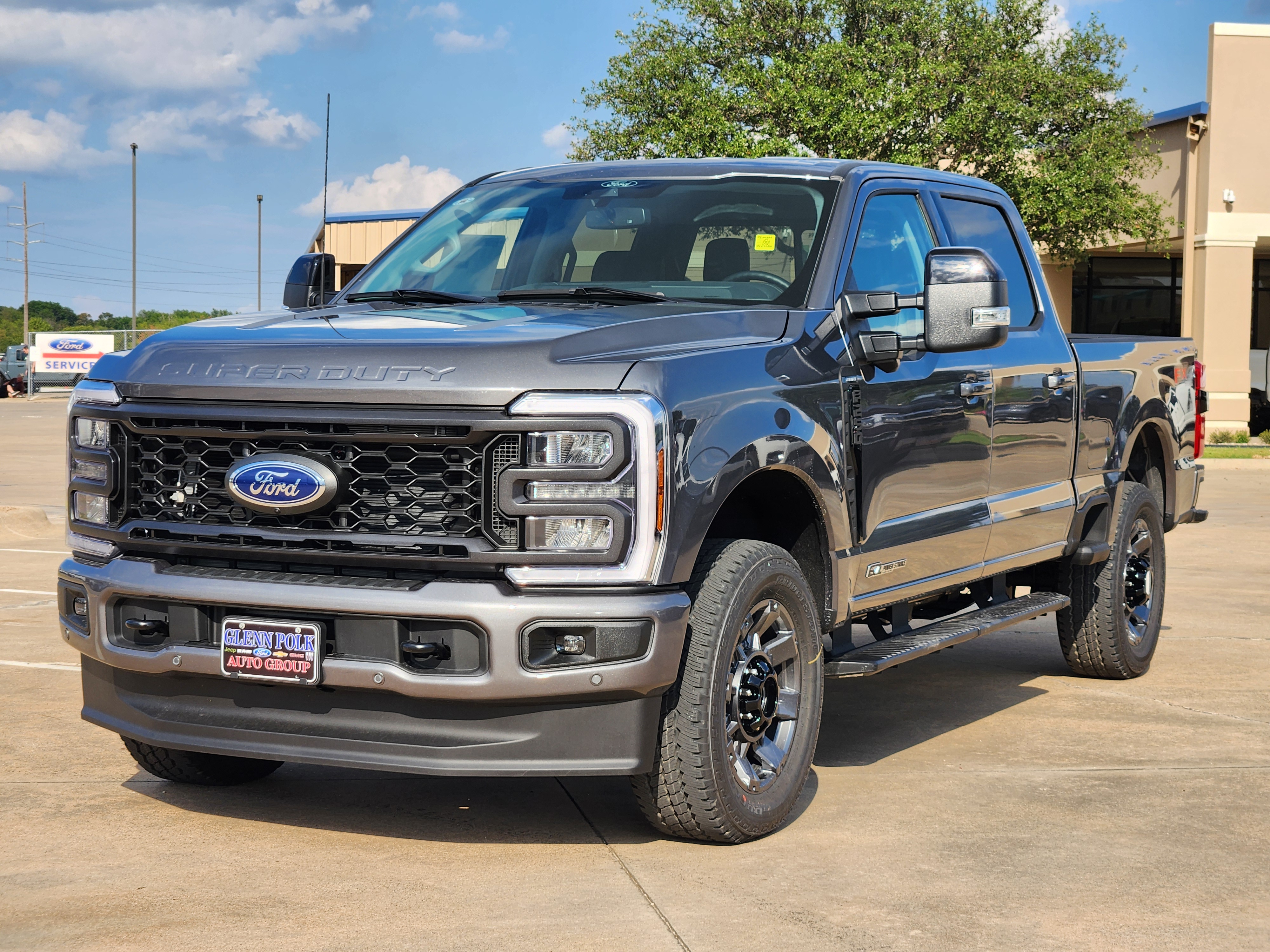 2024 Ford F-250SD Lariat 2