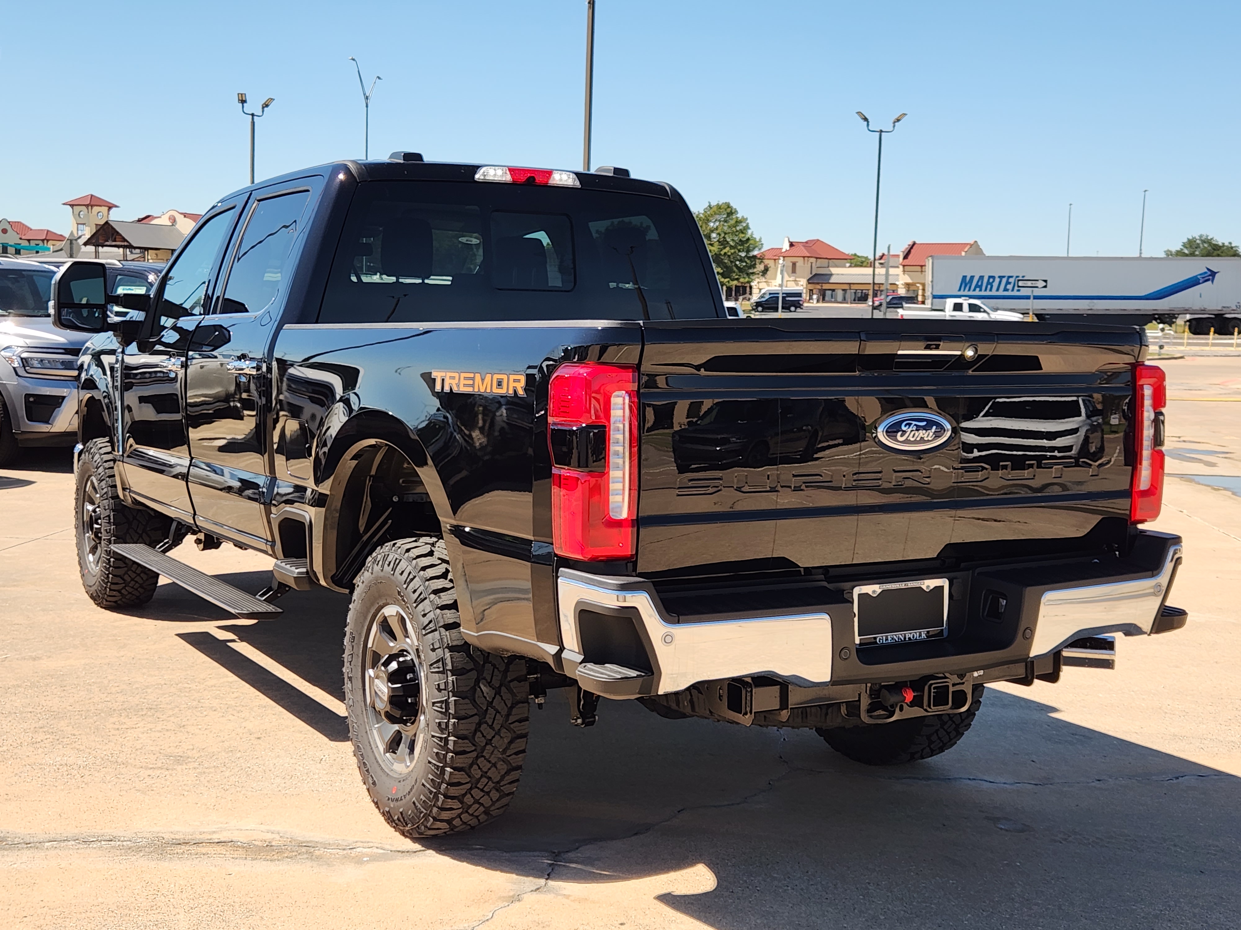 2024 Ford F-250SD Lariat 2