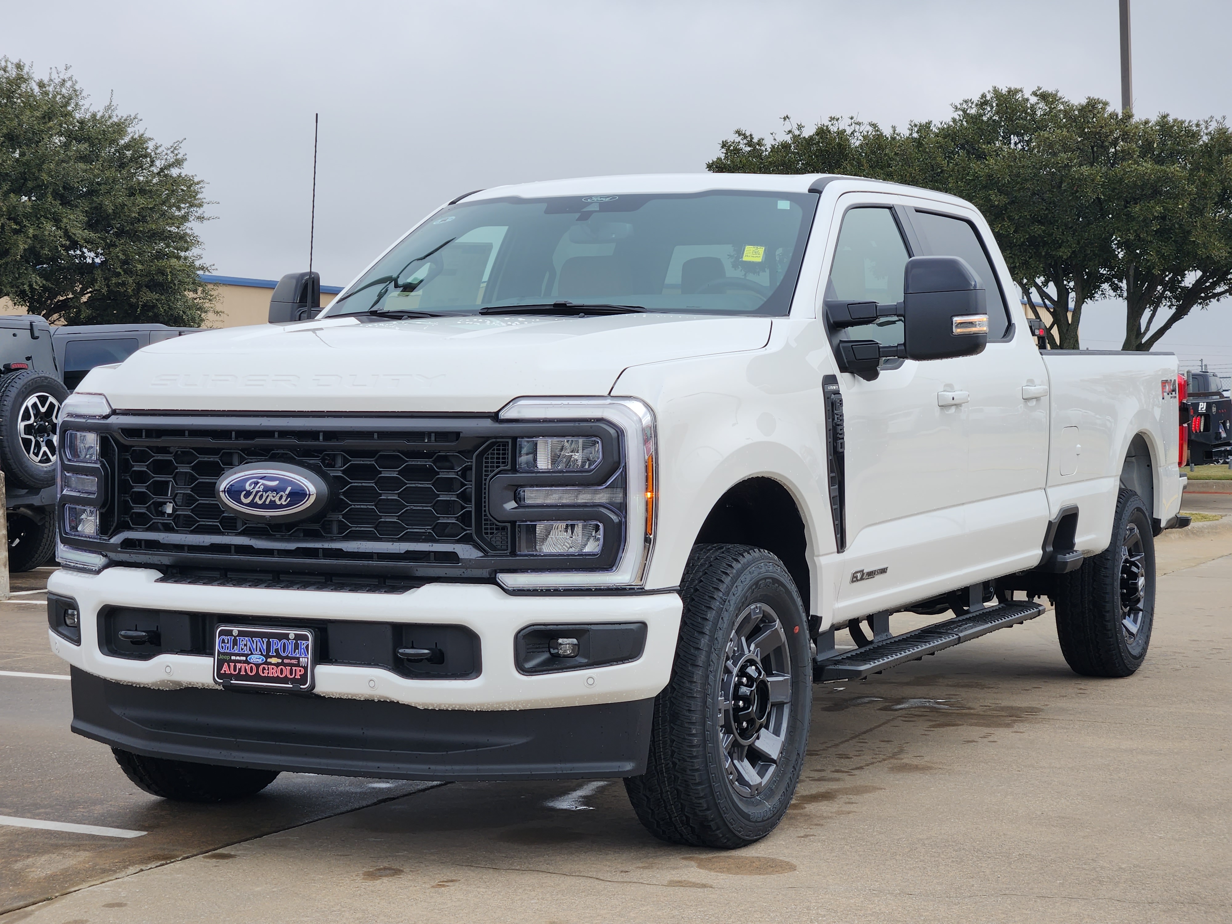 2024 Ford F-350SD Lariat 2