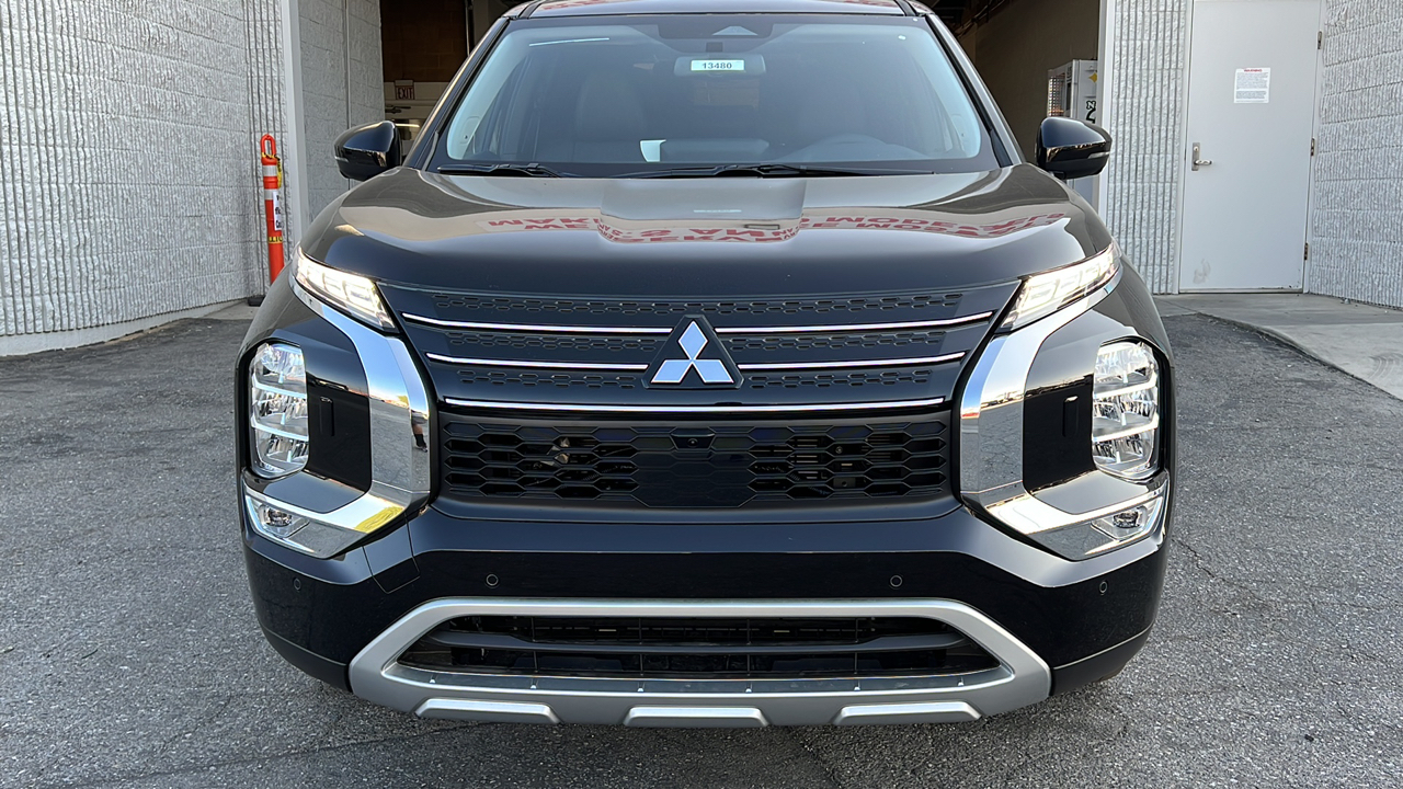 2024 Mitsubishi Outlander PHEV SE 2