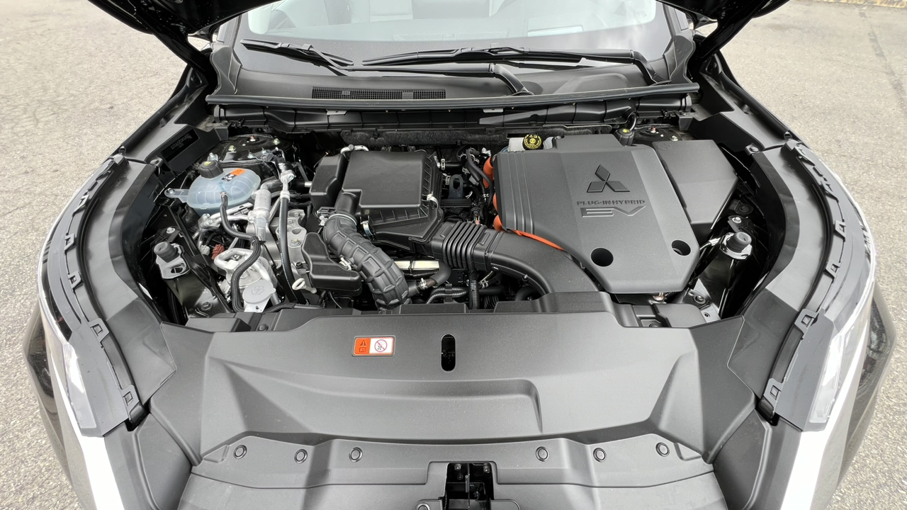 2024 Mitsubishi Outlander PHEV SEL 27