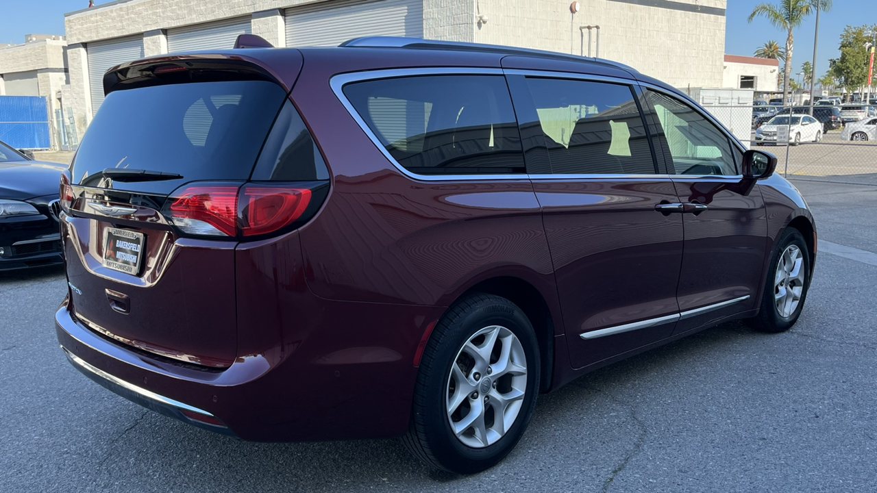 2020 Chrysler Pacifica Touring L Plus 5