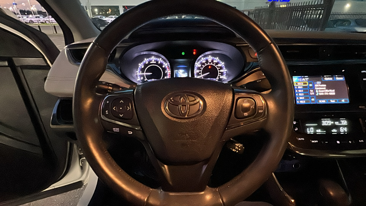 2013 Toyota Avalon  22