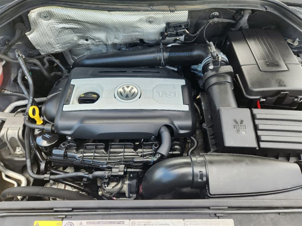 2014 Volkswagen Tiguan SE 31