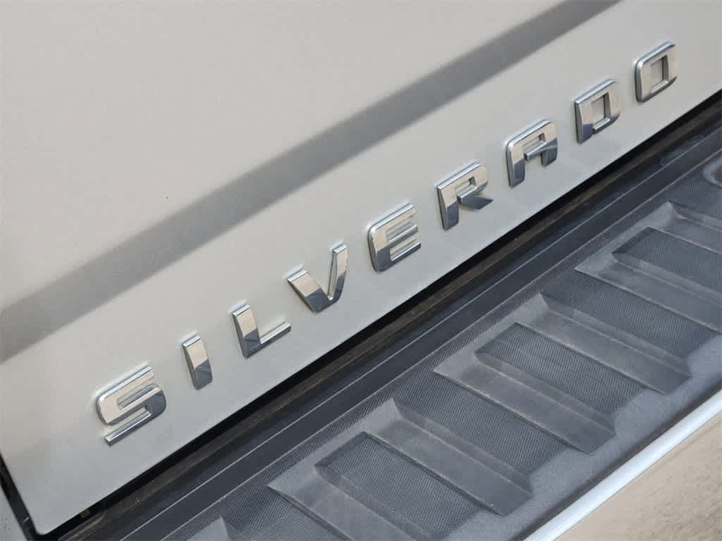 2017 Chevrolet Silverado 1500 LT 2WD Crew Cab 143.5 11