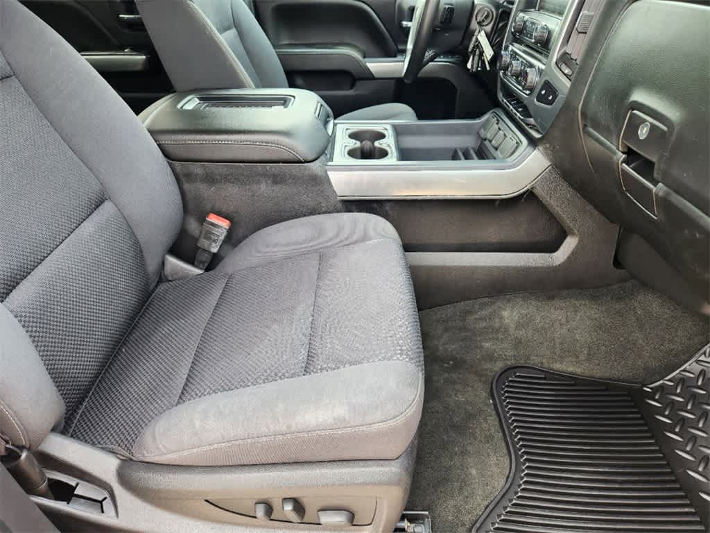 2017 Chevrolet Silverado 1500 LT 2WD Crew Cab 143.5 13