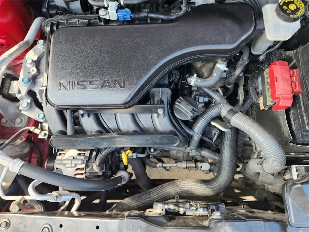2017 Nissan Rogue Sport S 27