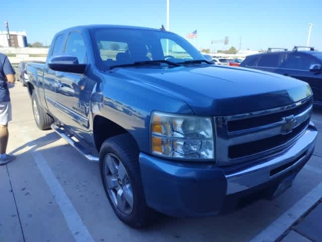 2009 Chevrolet Silverado 1500 LT 2WD Ext Cab 143.5 2