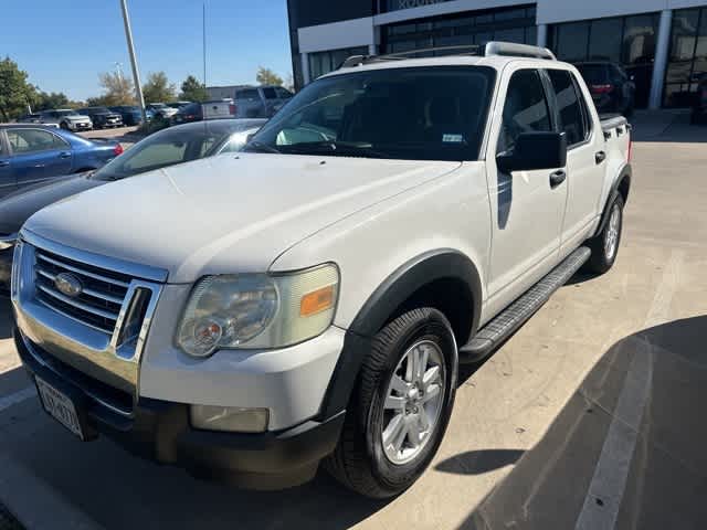 2010 Ford Explorer Sport Trac XLT 2