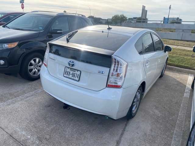 2011 Toyota Prius III 3