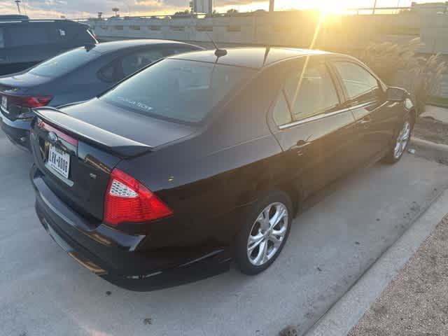 2012 Ford Fusion SE 3