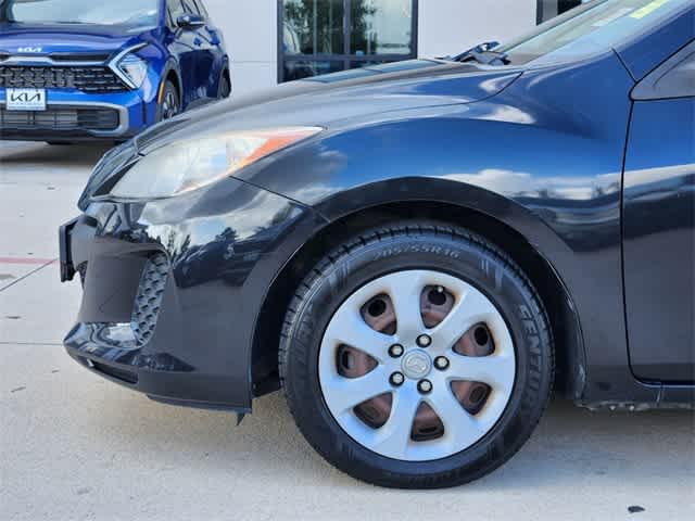 2013 Mazda MAZDA3 i SV 8