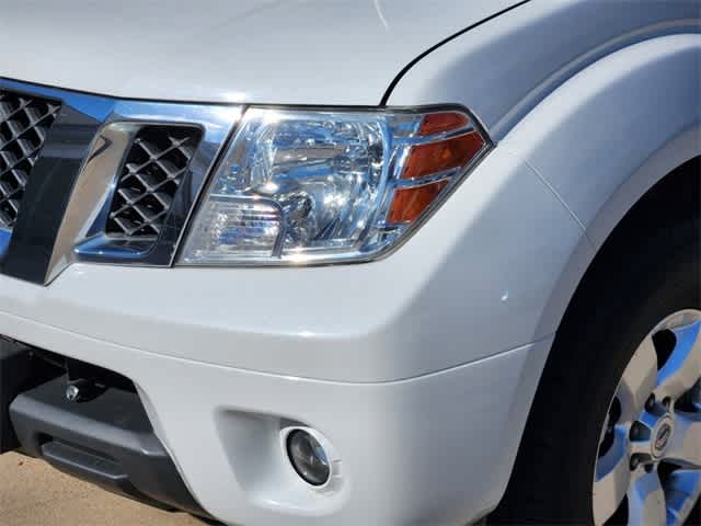 2013 Nissan Frontier SV 2WD Crew Cab SWB Auto 7