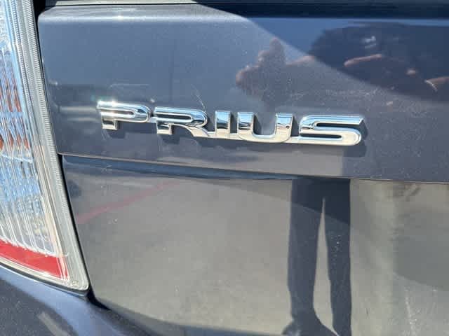 2015 Toyota Prius Two 12