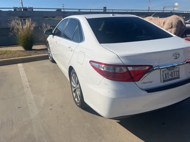 2015 Toyota Camry XLE 4