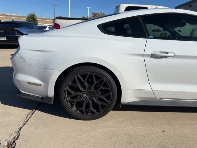 2016 Ford Mustang EcoBoost 12