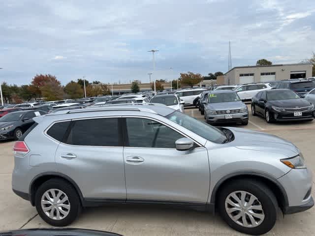 2016 Nissan Rogue S 4