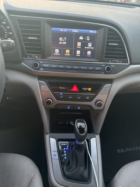 2017 Hyundai Elantra SE 7