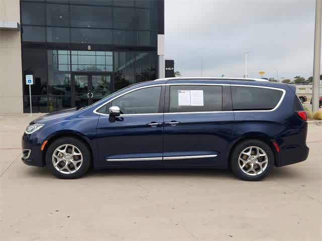 2017 Chrysler Pacifica Limited 4