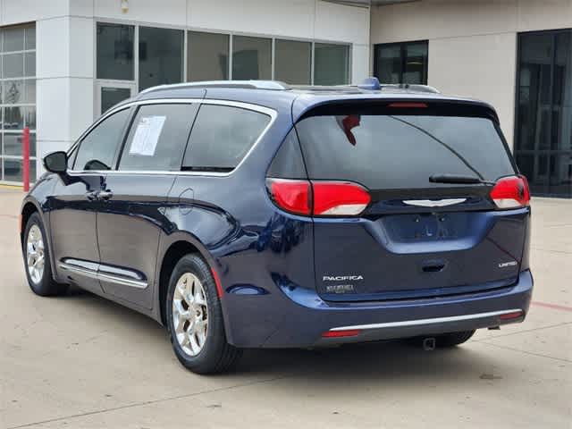 2017 Chrysler Pacifica Limited 5