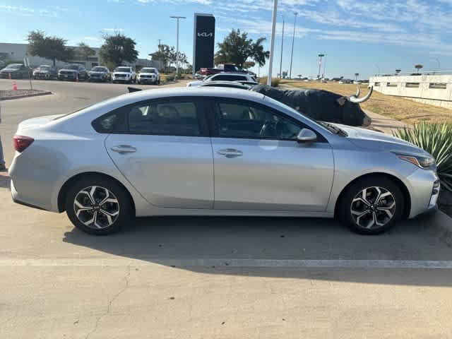 2019 Kia Forte LXS 2