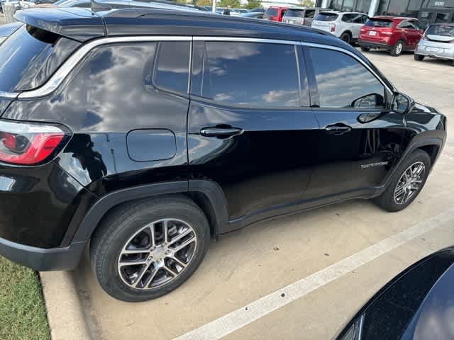 2019 Jeep Compass Latitude w/Sun/Wheel Pkg 5