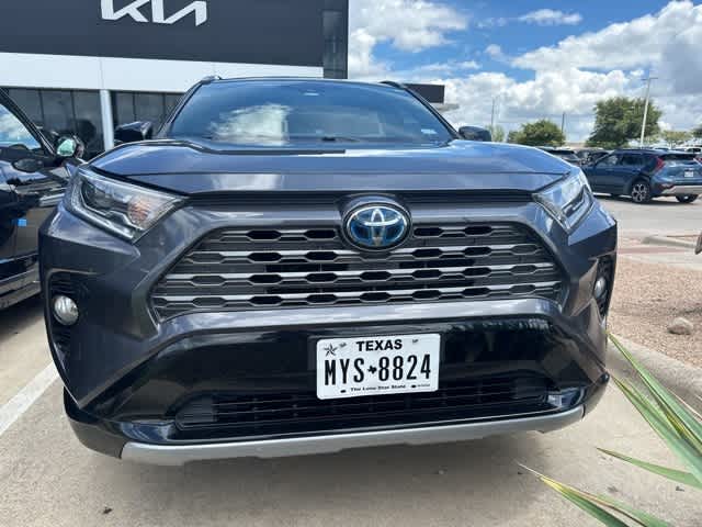 2019 Toyota RAV4 Hybrid XSE 2