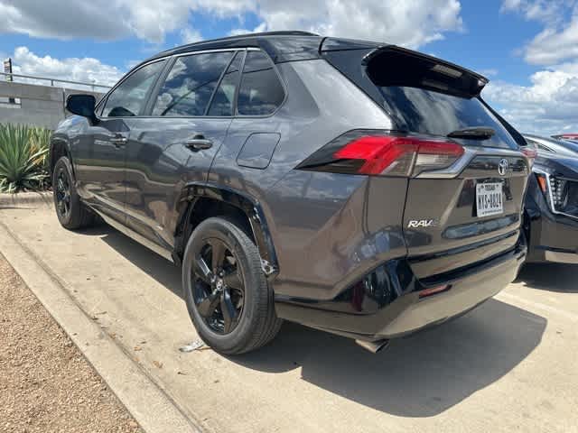 2019 Toyota RAV4 Hybrid XSE 3