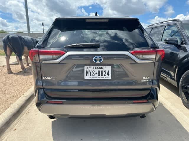 2019 Toyota RAV4 Hybrid XSE 5