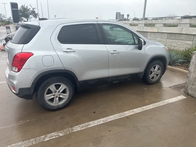 2020 Chevrolet Trax LS 4