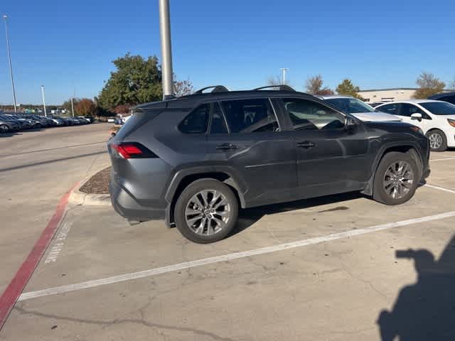 2020 Toyota RAV4 XLE Premium 4