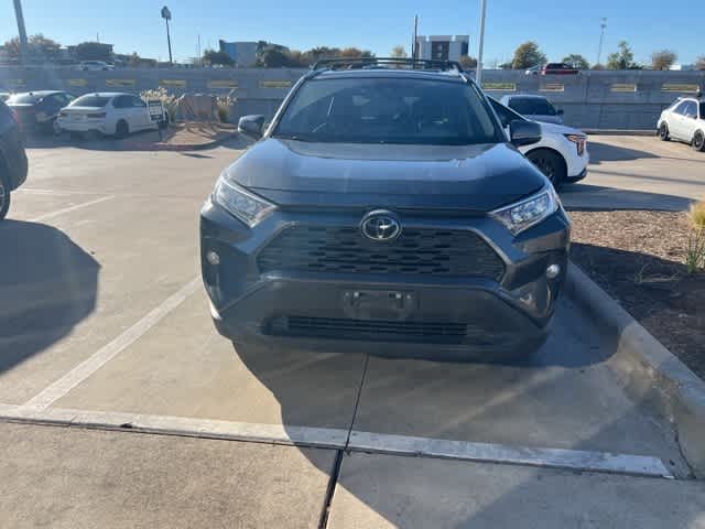 2020 Toyota RAV4 XLE Premium 8