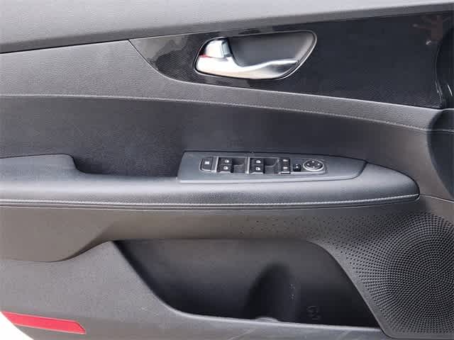 2021 Kia Forte GT-Line 21