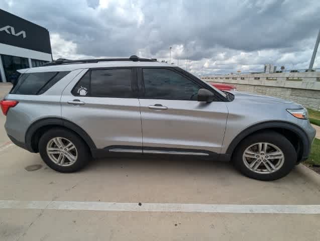 2021 Ford Explorer XLT 3