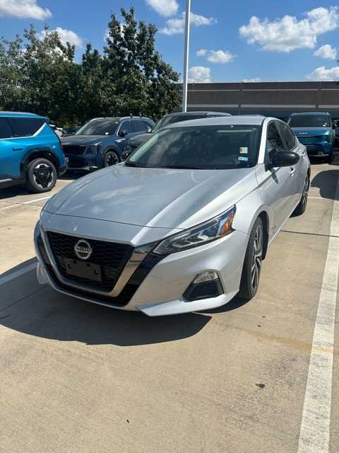 2021 Nissan Altima 2.5 SR 1