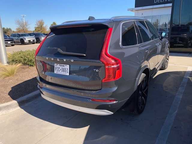 2022 Volvo XC90 Momentum 4