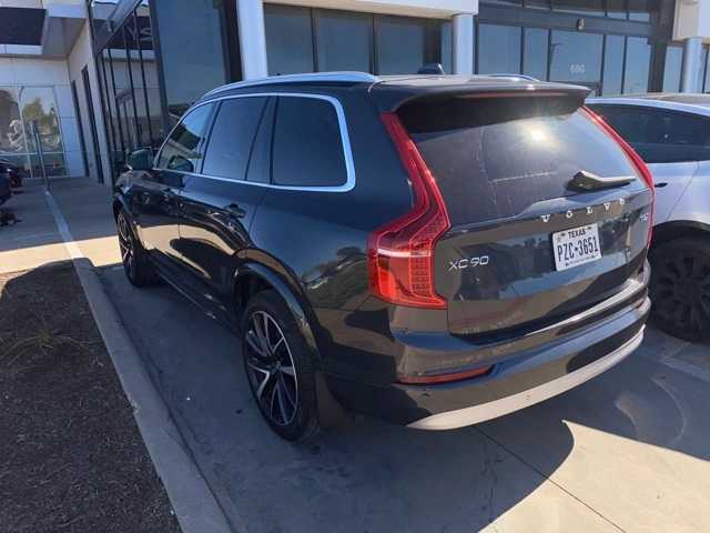 2022 Volvo XC90 Momentum 5