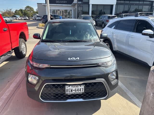 2022 Kia Soul LX 2