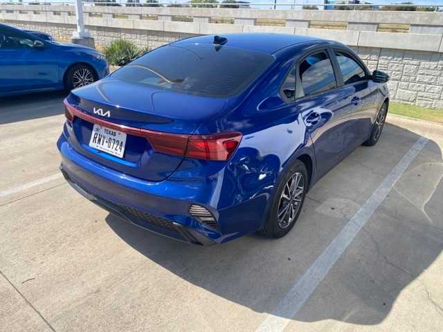 2022 Kia Forte LXS 5