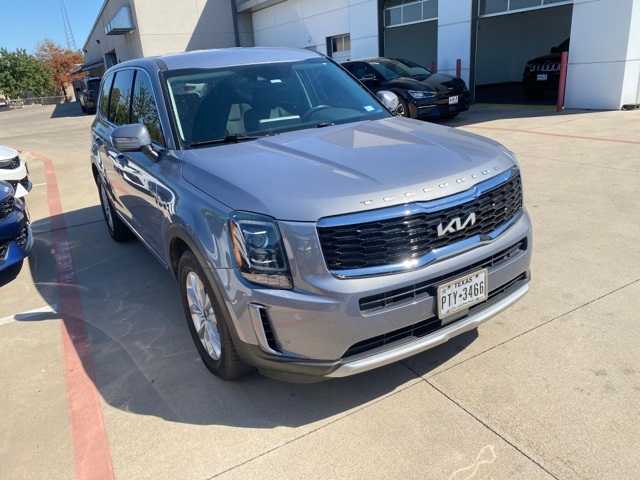 2022 Kia Telluride LX 3