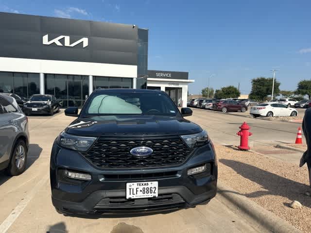 2022 Ford Explorer ST-Line 3