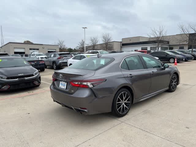 2022 Toyota Camry SE 9