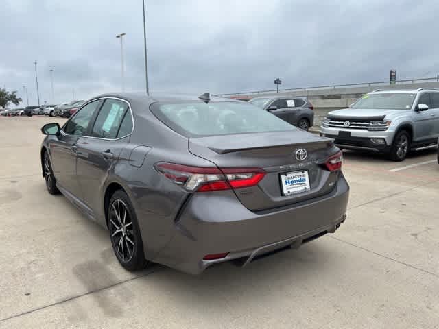 2022 Toyota Camry SE 12